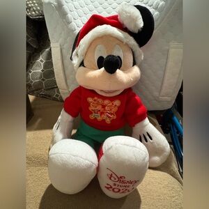 2020 Christmas stuffed Mickey Mouse
